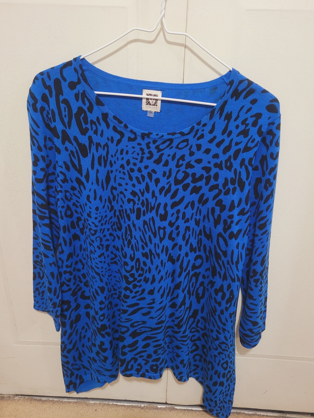 Blue Leopard Print Women's Top - Bold Animal Pattern